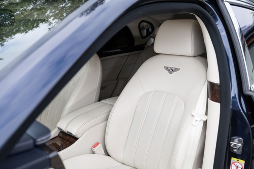 2011 Bentley Mulsanne zum Verkauf (Bild 18 von 192)
