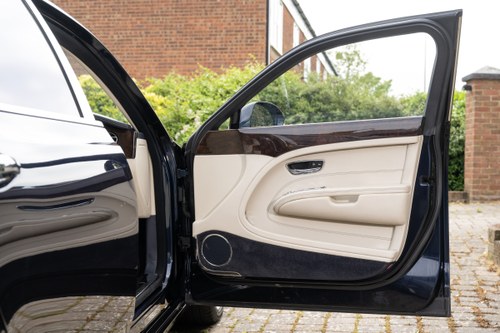 2011 Bentley Mulsanne zum Verkauf (Bild 28 von 192)