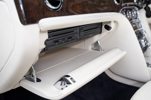 2011 Bentley Mulsanne zum Verkauf (Bild 52 von 192)