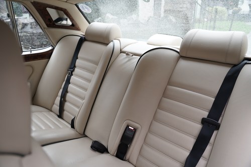 1992 Bentley Turbo R Te koop (foto 66 van 226)