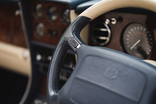 1998 Bentley Azure convertible Te koop (foto 21 van 140)