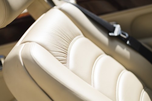 1998 Bentley Azure convertible Te koop (foto 46 van 140)