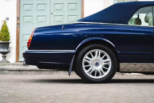 1998 Bentley Azure convertible Te koop (foto 82 van 140)
