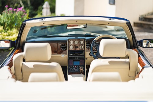 1998 Bentley Azure convertible Te koop (foto 29 van 140)