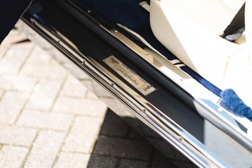 1998 Bentley Azure convertible Te koop (foto 48 van 140)