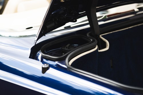 1998 Bentley Azure convertible Te koop (foto 79 van 140)