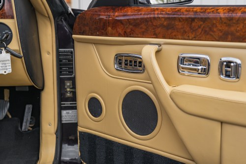 1997 Bentley Azure In vendita (immagine 18 di 128)