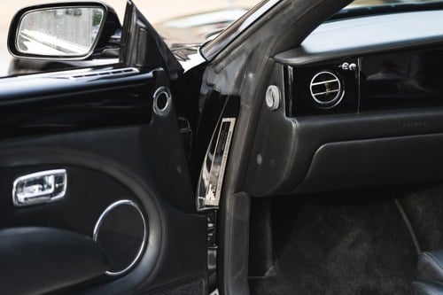 2006 Bentley Azure For Sale (picture 46 of 138)