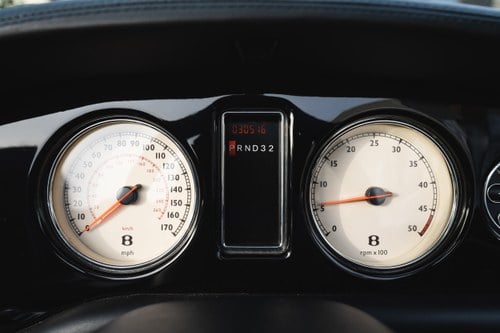 2006 Bentley Azure For Sale (picture 20 of 138)