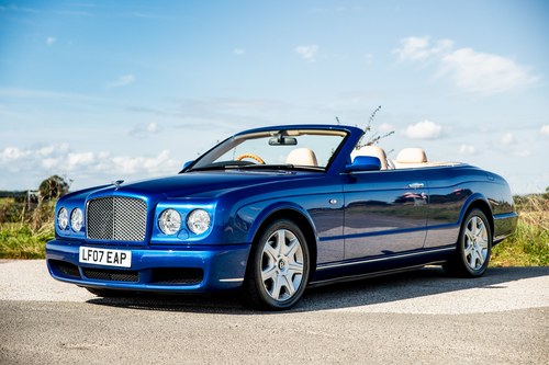 2007 Bentley Azure zum Verkauf (Bild 2 von 107)
