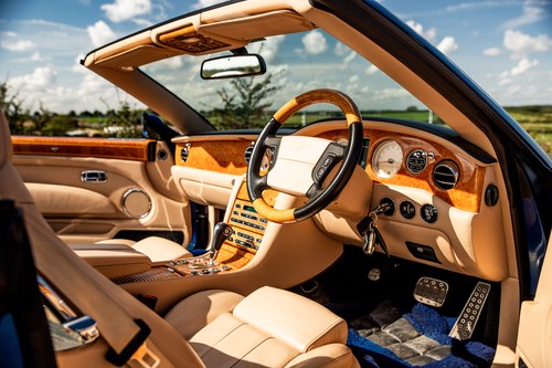 2007 Bentley Azure zum Verkauf (Bild 34 von 107)