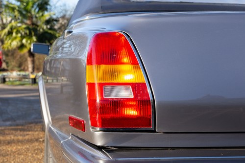 1996 Bentley Azure (LHD) Te koop (foto 109 van 169)