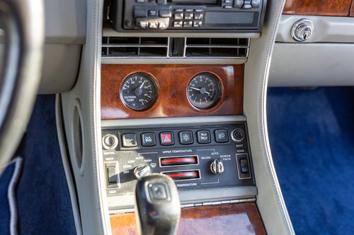 1996 Bentley Azure (LHD) Te koop (foto 41 van 169)