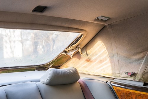 1996 Bentley Azure (LHD) Te koop (foto 77 van 169)