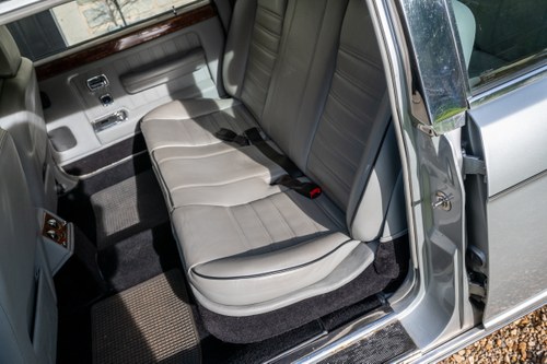 1995 Bentley Brooklands Limousine In vendita (immagine 56 di 148)