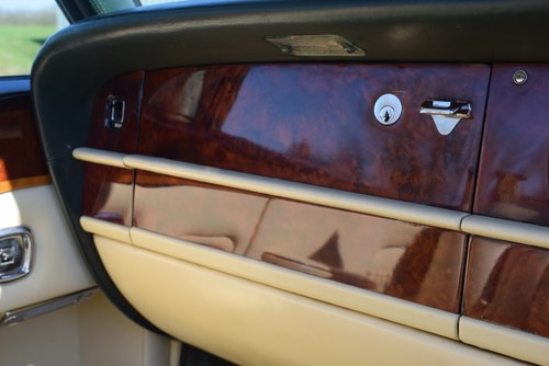 1985 Bentley Continental Convertible à venda (imagem 34 de 102)