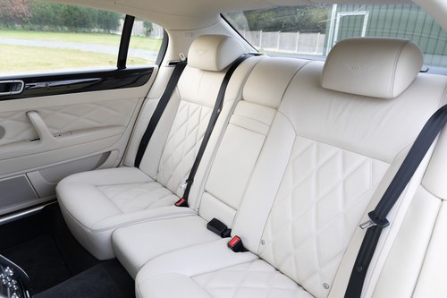 2012 Bentley Continental Flying Spur Speed zum Verkauf (Bild 100 von 219)