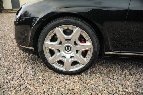 2005 Bentley Continental GT W12 à vendre (picture 30 of 143)