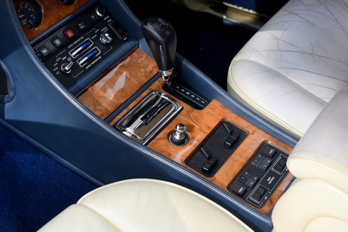 1993 Bentley Continental R zum Verkauf (Bild 43 von 159)