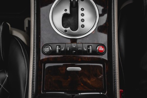 NO RESERVE - 2004 Bentley Continental W12 6.0 GT In vendita (immagine 57 di 174)