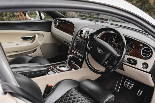 NO RESERVE - 2004 Bentley Continental W12 6.0 GT In vendita (immagine 29 di 174)