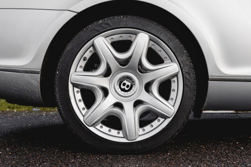 NO RESERVE - 2004 Bentley Continental W12 6.0 GT In vendita (immagine 26 di 174)