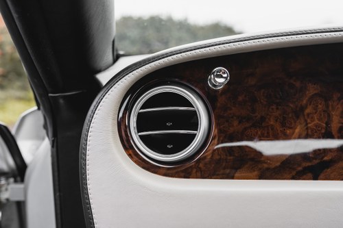 NO RESERVE - 2004 Bentley Continental W12 6.0 GT In vendita (immagine 91 di 174)