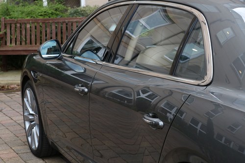 2015 Bentley Flying Spur In vendita (immagine 102 di 128)