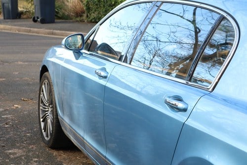 2005 Bentley Flying Spur Te koop (foto 78 van 123)