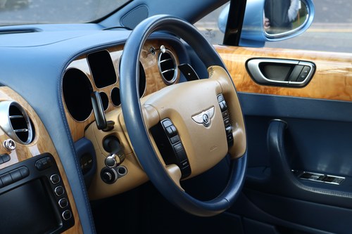 2005 Bentley Flying Spur Te koop (foto 18 van 123)