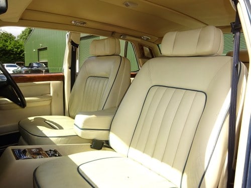 1986 Bentley Mulsanne Te koop (foto 64 van 188)