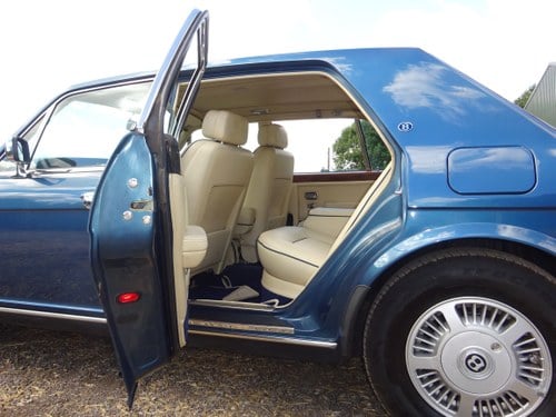 1986 Bentley Mulsanne Te koop (foto 45 van 188)