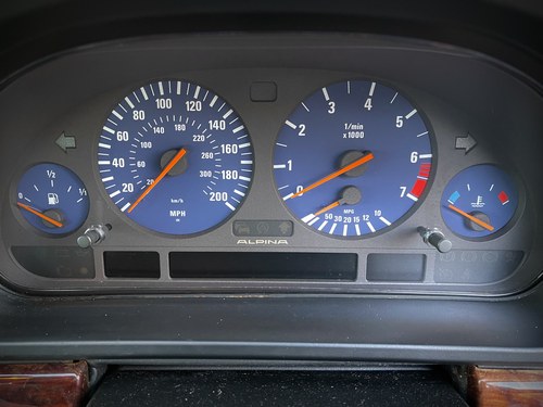 2000 BMW Alpina B10 3.3 Manual (E39) For Sale (picture 39 of 176)