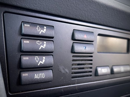 2000 BMW Alpina B10 3.3 Manual (E39) For Sale (picture 47 of 176)