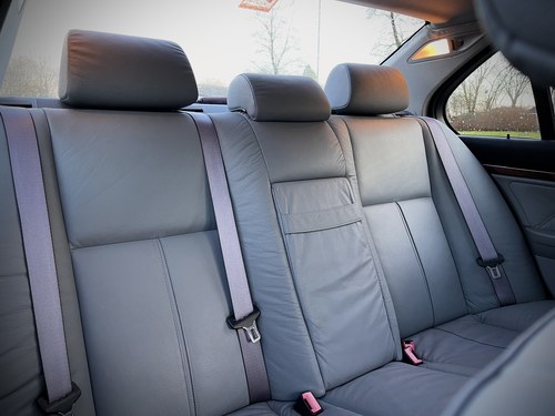 2000 BMW Alpina B10 3.3 Manual (E39) For Sale (picture 52 of 176)