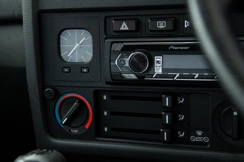 1988 BMW 325i Manual 2-door (E30) Te koop (foto 21 van 137)