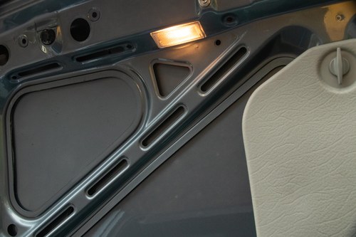 1988 BMW 325i Manual 2-door (E30) Te koop (foto 44 van 137)