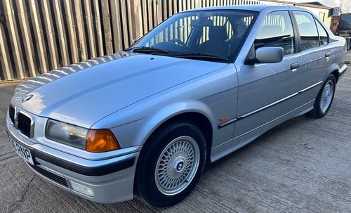 1996 BMW 318i SE E36 In vendita (immagine 4 di 140)
