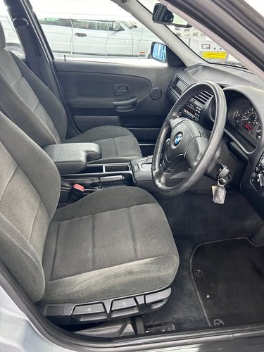 1996 BMW 318i SE E36 In vendita (immagine 28 di 140)