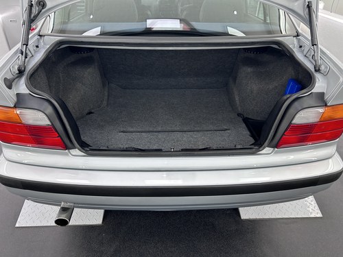 1996 BMW 318i SE E36 In vendita (immagine 56 di 140)