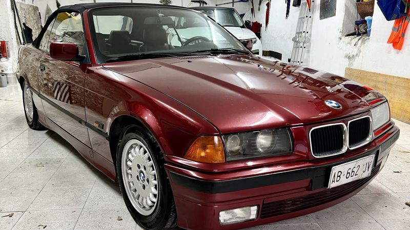 1994 BMW 320i Convertible In vendita (immagine 1 di 51)