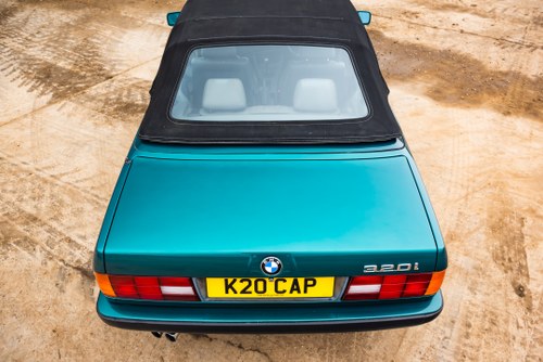 1992 BMW E30 320i Cabriolet Te koop (foto 84 van 122)