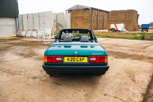 1992 BMW E30 320i Cabriolet Te koop (foto 26 van 122)