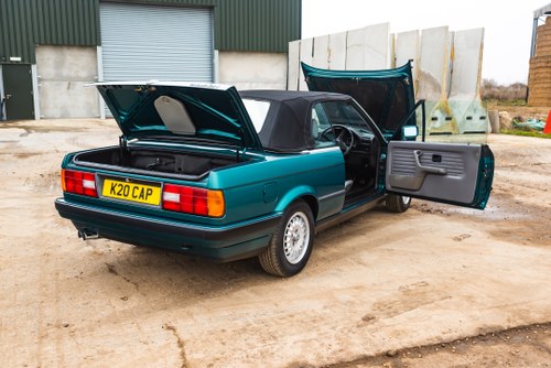 1992 BMW E30 320i Cabriolet Te koop (foto 29 van 122)