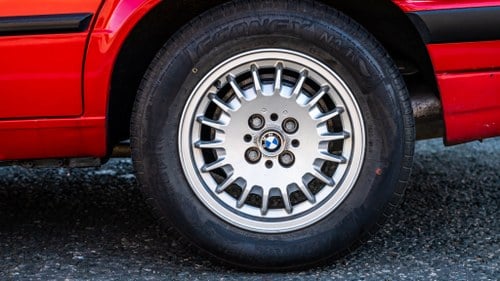 1989 BMW 316i à vendre (picture 10 of 179)