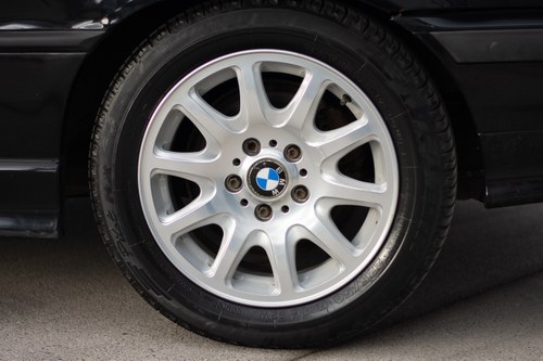 1997 BMW 318i Convertible For Sale (picture 20 of 146)