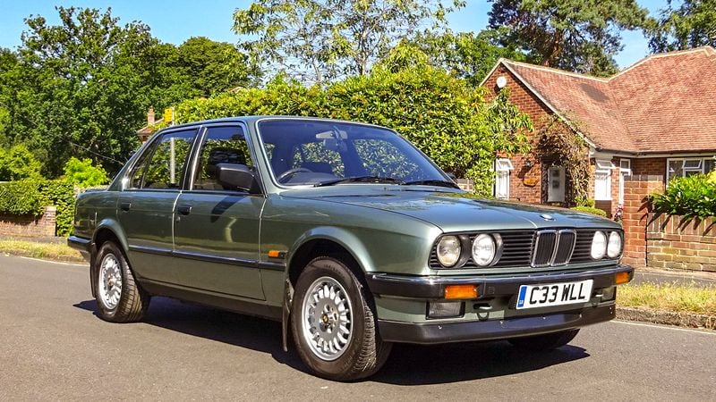 1986 BMW 318i (E30) Saloon For Sale (picture 1 of 120)