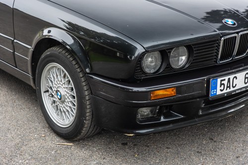 1990 BMW 318is M-Technic (E30) For Sale (picture 40 of 57)