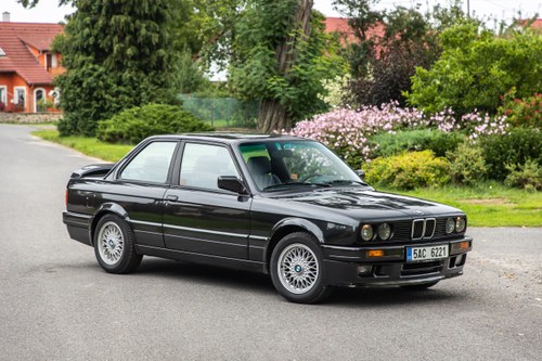 1990 BMW 318is M-Technic (E30) For Sale (picture 2 of 57)