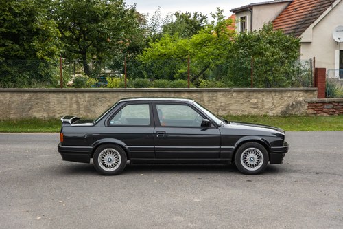 1990 BMW 318is M-Technic (E30) For Sale (picture 12 of 57)